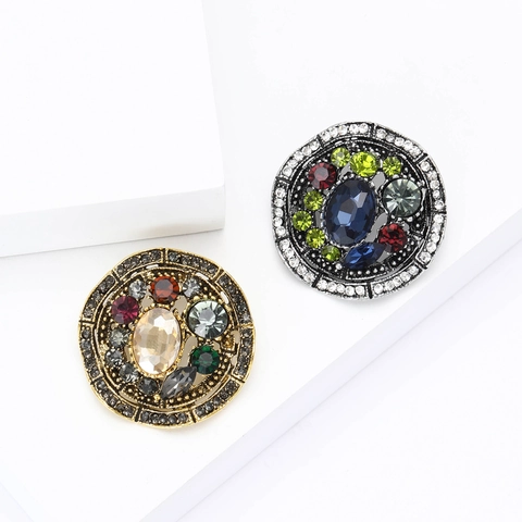Vintage Ronde Legering Holle Broche Met Gekleurde Strass Elegante Paleis Stijl Corset Pin Voor Vrouwen Kerst Sieraden