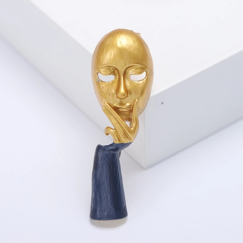 Surrealist Abstract Face Mask Thinker Alloy Brooch With Blue Enamel Breastpin For Women Fashion Coat Accessories Jewelry
