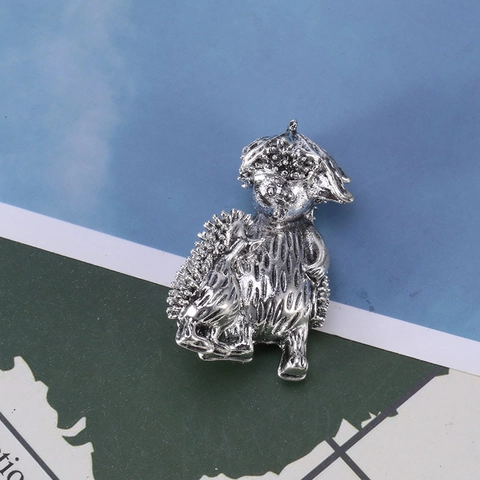 Spilla Retro in Lega a Forma di Riccio Animale per Uomo Donna Decorazione Abbigliamento Vintage Oro Argento Rilievo Intaglio Spilla da Risvolto Gioielli Regalo