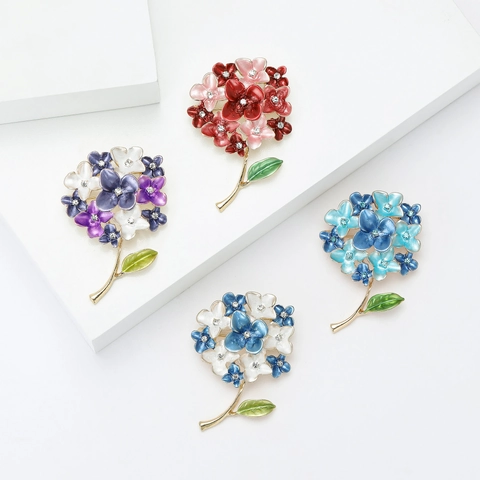 Elegante Spilla a Forma di Fiore di Ortensia in Lega per Donna Spille Floreali in Smalto con Strass Spilla da Bavero Gioielli