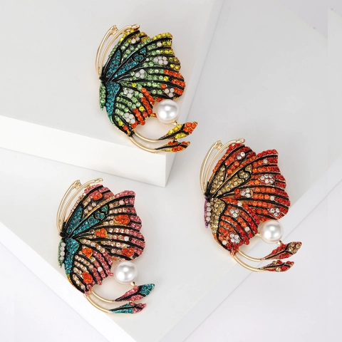 Vintage Butterfly Brooch For Women Alloy Rhinestone Colorful Enamel Pin With Artificial Pearl Elegant Banquet Jewelry Gift
