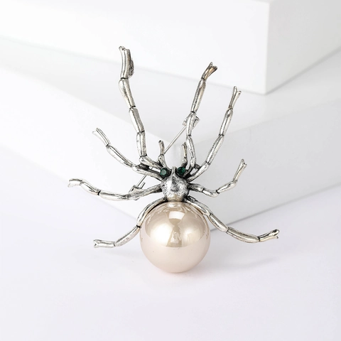 Vintage Alloy Spider Brooch With Large Faux Artificial Pearl Rhinestone Eyes Gothic Animal Breastpin For Halloween Women Jewelry