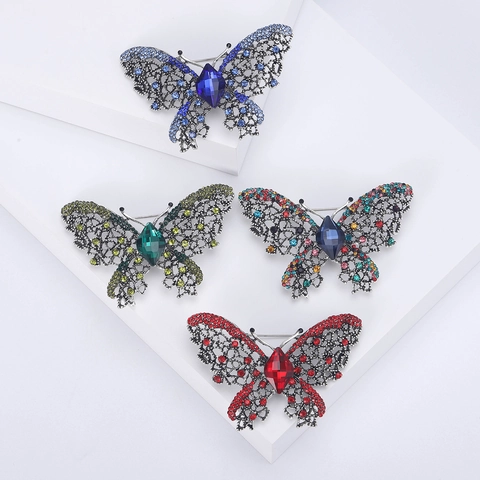Vintage Legering Opengewerkt Strass Vlinder Broche Luxe Kristal Dier Broche Voor Vrouwen Kostuum Sjaal Decoratie
