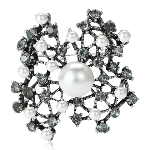 Spilla in Lega Vintage a Forma di Fiore Con Perla Artificiale Strass Intarsiato Elegante Spilla Cava per Donna Accessori Moda