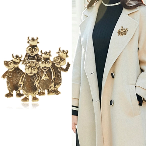 Vintage Alloy Cartoon Cow Brooch Retro Animal Shape Bull Lapel Pin Gold Silver Rhinestone Jewelry For Men Women Fashion Gift