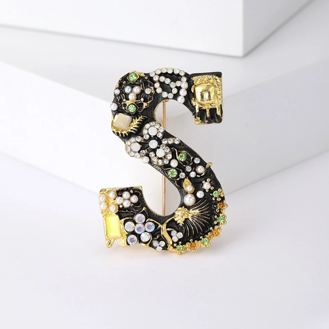 Vintage Legierung Buchstabe S Brosche Für Damen Eleganter Strass Künstliche Perle Emaille Nadel Luxus Palast Stil Schmuck Zubehör