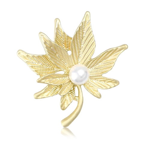 Elegant Gold Alloy Maple Leaf Brooch For Women With Artificial Pearl Commuter Apparel Decoration Fashion Jewelry Gift Pin