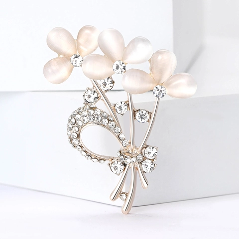 Elegant Alloy Opal Flower Bouquet Brooch For Women Gold Rhinestone Floral Corset Pin Jewelry Gift For Daily Banquet