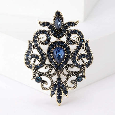 Vintage Baroque Alloy Hollow Brooch For Women Antique Gold Geometric Rhinestone Brooch Inlaid Teardrop Jewelry Pins Banquet Accessory
