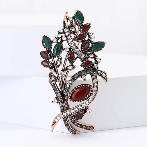 Vintage Alloy Leaf Brooch For Women Antique Copper Rhinestone Inlaid Plant Corsage Elegant Suit Cardigan Jewelry Pin