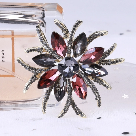 Broche de Flor Estrellado Vintage de Aleación Incrustado con Diamantes de Imitación Cristal Para Mujer Accesorios de Ropa de Moda Joyería para Banquete Fiesta