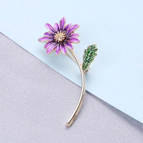 Elegant Alloy Rhinestone Daisy Flower Brooch With Enamel Leaf Vintage Sunflower Pin Jewelry For Women Dress Suit Decoration
