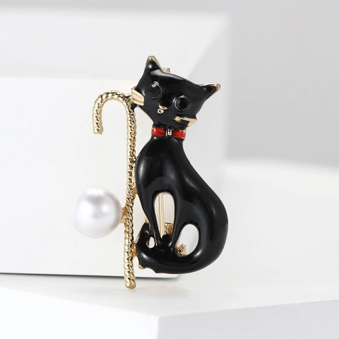 Simpatica Spilla a Gatto in Smalto Con Bastone Finta Perla Lega Animale Breastpin Per Donna Camicia Cardigan Accessori Gioielli