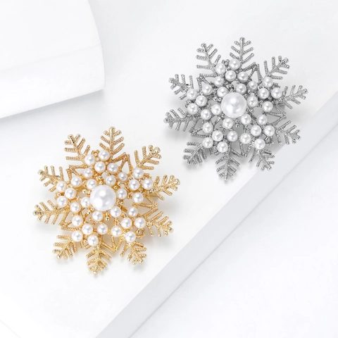 Elegante Broche de Copo de Neve de Perlas Artificiales Aleación Diamantes de Imitación Joyería de Invierno de Navidad Para Mujer Suéter Camisa Cuello Accesorio