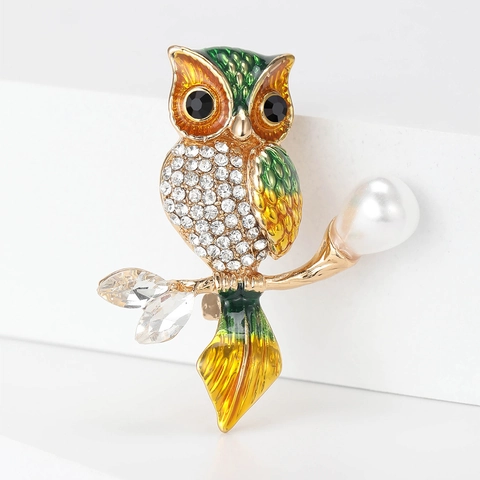 Elegante Spilla a Gufo in Lega Con Smalto Strass Perla Artificiale Intarsiata Simpatico Animaletto Pin per Completo Maglione Donna Accessori Moda