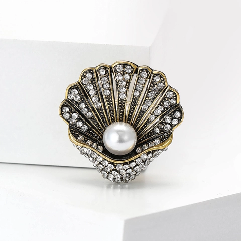 Spilla a Forma di Conchiglia Vintage in Lega per Donna Elegante Spilla in Strass e Perla Artificiale Gioielli Decorativi per Cappotto