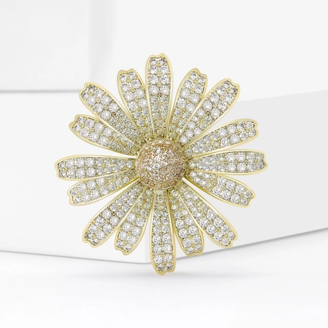 Elegante Spilla a Forma di Margherita in Rame con Zirconia Placcata Oro Spilla in Strass per Donna Abito Vestito Gioielli di Moda