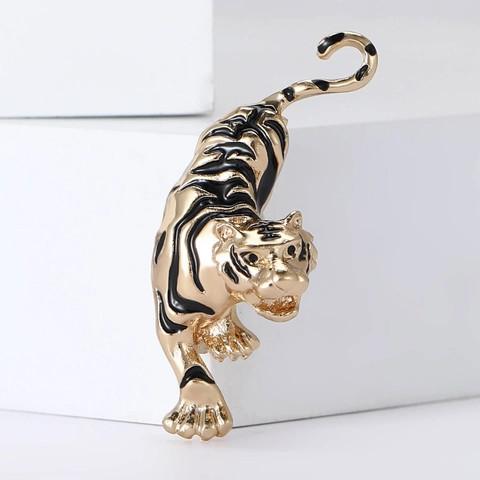 Vintage Alloy Enamel Tiger Brooch For Men Business Suit Coat Lapel Pin Creative Animal Jewelry Accessory Gold Silver