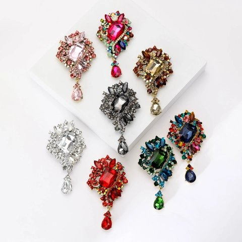 Vintage Legering Strass Brosche Voor Dames Luxe Traanvormige Kristallen Hanger Speld Mode Banket Feest Kleding Accessoire Sieraden