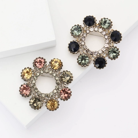Spilla Vintage in Lega con Strass a Ghirlanda per Donna Elegante Fiore Tondo Spilla per Cappotto Scialle Accessori Gioielli