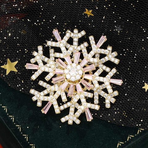 Luxurious Rotating Zirconia Snowflake Brooch Gold Plated Copper Double Layer Snowflake Pin For Women Suit Accessory Wedding Christmas Jewelry Gift