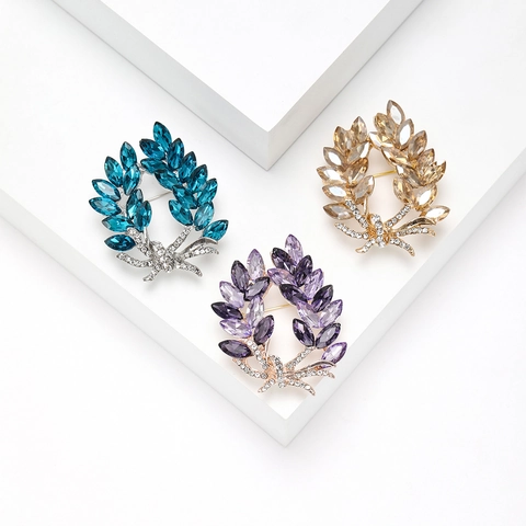 Elegant Marquise Crystal Rhinestone Leaf Wreath Brooch Fashion Alloy Bauhinia Floral Lapel Pin For Women Clothing Accessories