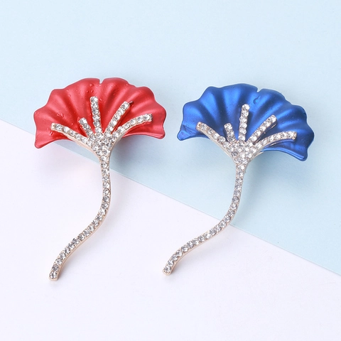 Elegant Alloy Rhinestone Ginkgo Leaf Brooch Enamel Lacquer Leaf Pin For Women Suit Coat Accessories Vintage Jewelry
