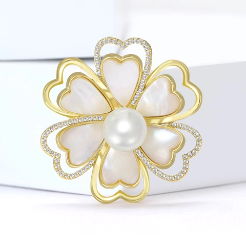 Camellia Flower Brooch Gold Plated Copper Mother Of Artificial Pearl Zirconia Heart Petals Artificial Pearl Pin For Women Suit Jewelry Gift