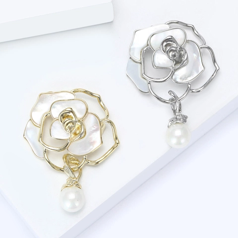 Elegant Camellia Brooch For Women Luxury Copper Flower Corsage With Mother Of Artificial Pearl And Zircon Artificial Pearl Pendant Jewelry Gift