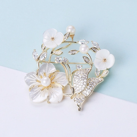 Spilla a Forma di Fiore di Conchiglia e Farfalla in Rame e Zirconia Stile Francese per Donna Micro Intarsiata Gioielli Eleganti per Matrimonio