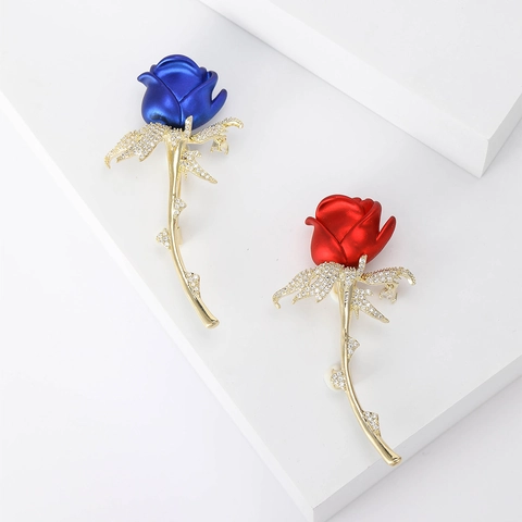 Romantische Emaille Rose Bloem Brosche Voor Vrouwen Verguld Koper Micro Pave Zirconia Speld Sieraden Valentijnsdag Cadeau