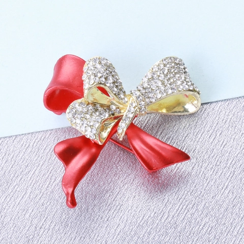 Elegante Strik Broche Legering Rood Emaille Met Ingelegde Strass Voor Dames Pak Mantel Trui Accessoire Sieraden Cadeau