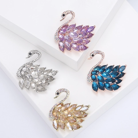 Elegant Alloy Rhinestone Swan Brooch Pin For Women Luxury Artificial Crystal Animal Breastpin For Banquet Wedding Party Accessory