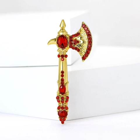 Spilla Creativa a Forma di Ascia in Lega Dorata Vintage Con Strass Incastonati Accessorio per Abito Cappotto Gioielli da Donna