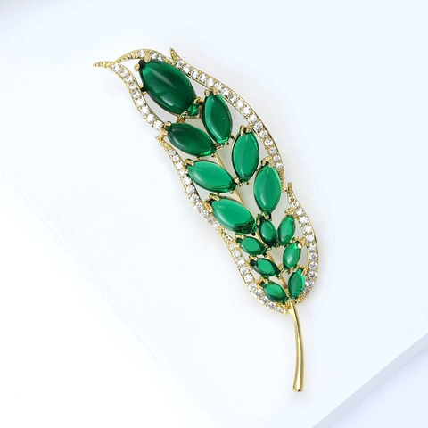 Elegante Spilla a Foglia in Rame Placcato Oro Vintage per Donna Spilla di Lusso con Zirconia Verde Smeraldo a Forma di Piuma