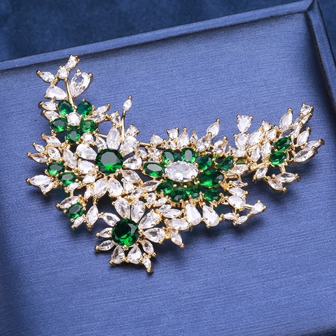 Lussuosa Spilla a Fiore in Rame Con Zirconia per Donna Verde Bianco Elegante Vintage Matrimonio Festa Moda Accessorio Spilla