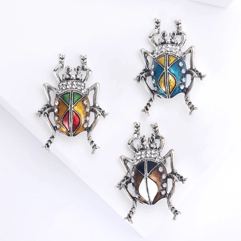 Luxury Alloy Rhinestone Beetle Brooch Pin For Women Vintage Enamel Insect Ladybug Lapel Pin For Suit Scarf Jewelry Gift