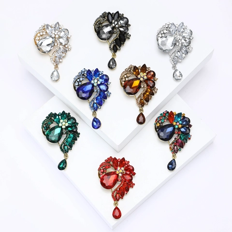 Vintage Alloy Rhinestone Flower Brooch Pin With Water Drop Artificial Glass Pendant For Women Elegant Fashion Dress Accessories