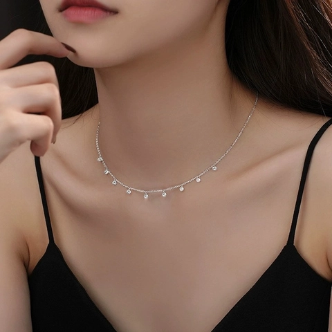 Minimalistische Kupfer Runde Zirkon Anhänger Halskette Gold Silber Galvanisiert Elegante Gypsophila Schlüsselbein Schmuck Damen