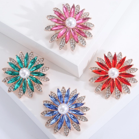 Elegant Alloy Crystal Sunflower Brooch Rhinestone Flower Pin With Faux Pearl For Women Wedding Banquet Suit Accessory