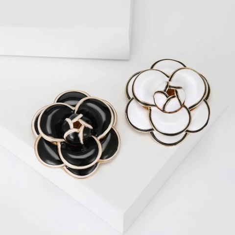 Kamelie Blume Brosche Legierung Tropföl Elegant Blumen Pin Für Damen Kleidung Dekoration Anzug Mantel Zubehör