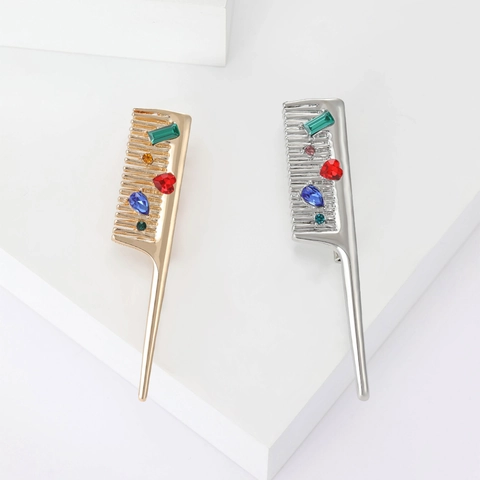 Kreative Kamm Form Legierung Strass Brosche Vintage Mehrfarbige Kristall Eingelegt Pin Mode Schmuck Zubehör Für Damen Geschenk