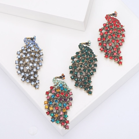 Vintage Legering Kleurrijk Strass Pauw Broche Voor Vrouwen Retro Dierenvorm Borstspeld Borstcorsage Mode Sieraden Cadeau