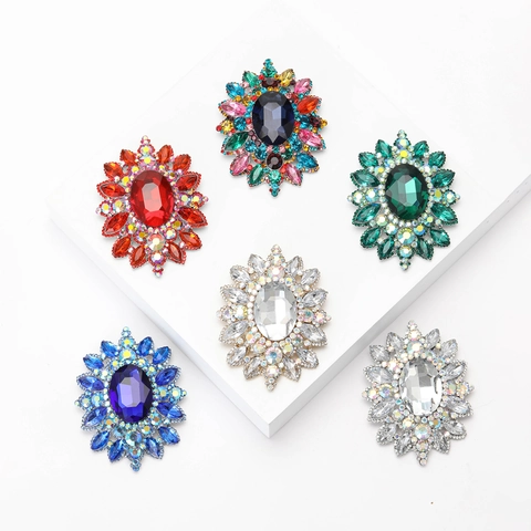 Vintage Legering Strass Bloem Brosche Voor Dames Elegant Banket Bruiloft Jurk Sieraden Accessoire Gekleurde Kristallen Speld
