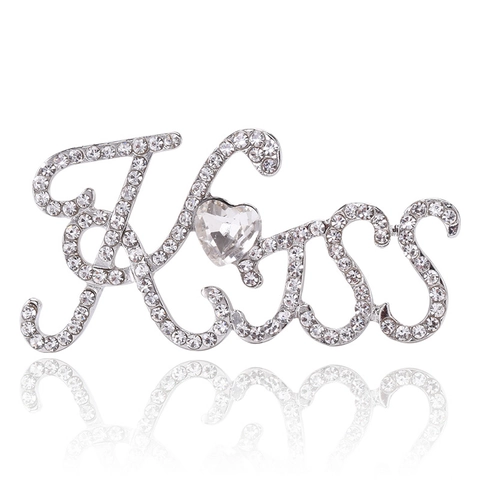 Eleganter Legierung Strass Englischer Buchstabe Kiss Brosche Mit Herz Kristall Akzent Mode Bekleidungszubehör Für Damen Gold Silber