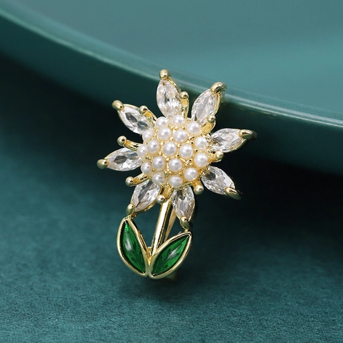 Korean Style Sunflower Brooch For Women Exquisite Zirconia Artificial Pearl Flower Corsage Fashion Copper Enamel Lapel Pin
