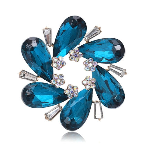 Elegante Spilla a Ghirlanda di Fiori in Lega di Cristallo Vintage Con Strass Intarsiati Fibbia per Sciarpa alla Moda Gioielli Donna