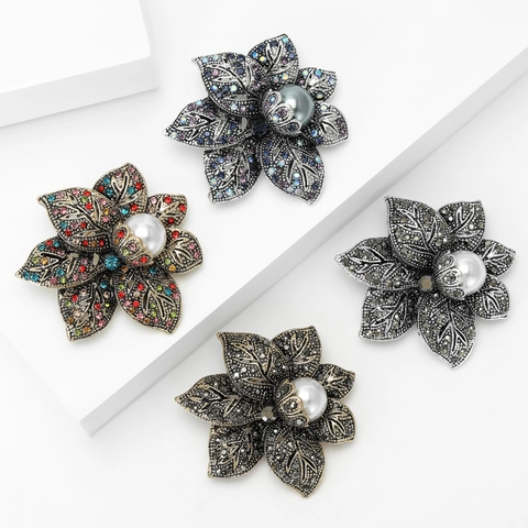 Spilla a Fiore in Lega Vintage Con Finta Perla Artificial Strass Elegante Spilla Floreale per Donna Matrimonio Banchetto Accessori