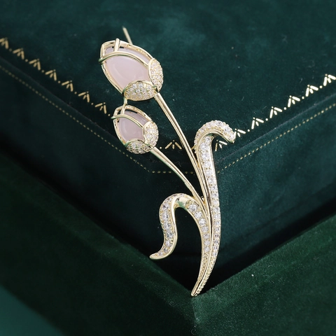 Elegante Tulpe Blume Brosche Pin Für Damen Exquisite Kupfer Mit Zirkonia Gold Überzogen Kleidung Zubehör Geschenk