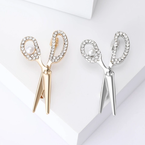 Kreative Schere Form Legierung Brosche Mit Funkelnden Strass Und Künstlicher Perle Luxus Anzug Reversnadel Schmuck Für Damen Herren